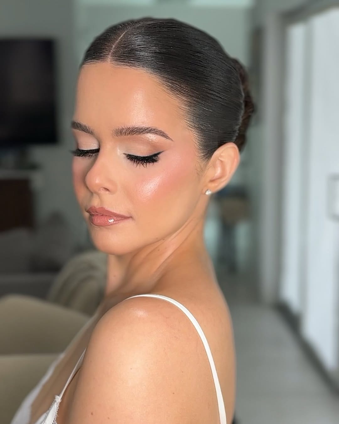 Post 8 by Marialys Viera | Miami Broward Wedding Makeup Hairstylist on Instagram (carousel)