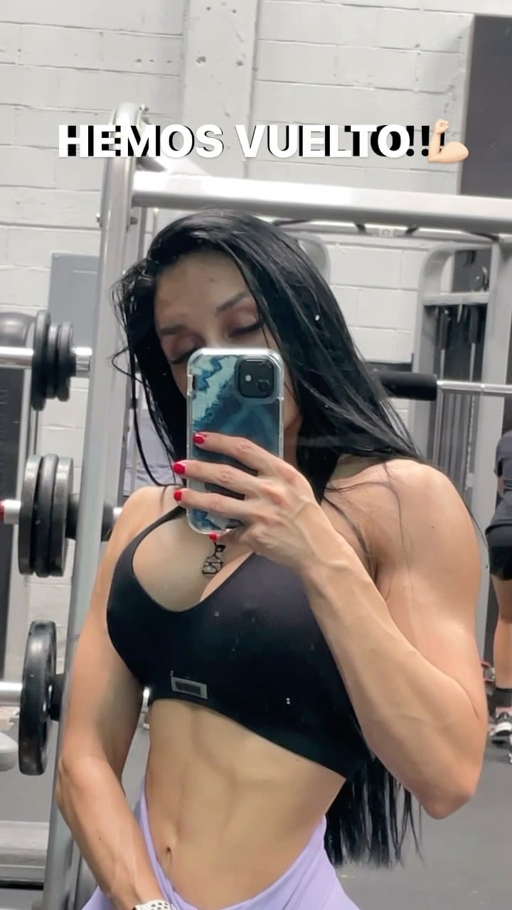 Post 10 by Dulce Gaytán on Instagram (video)