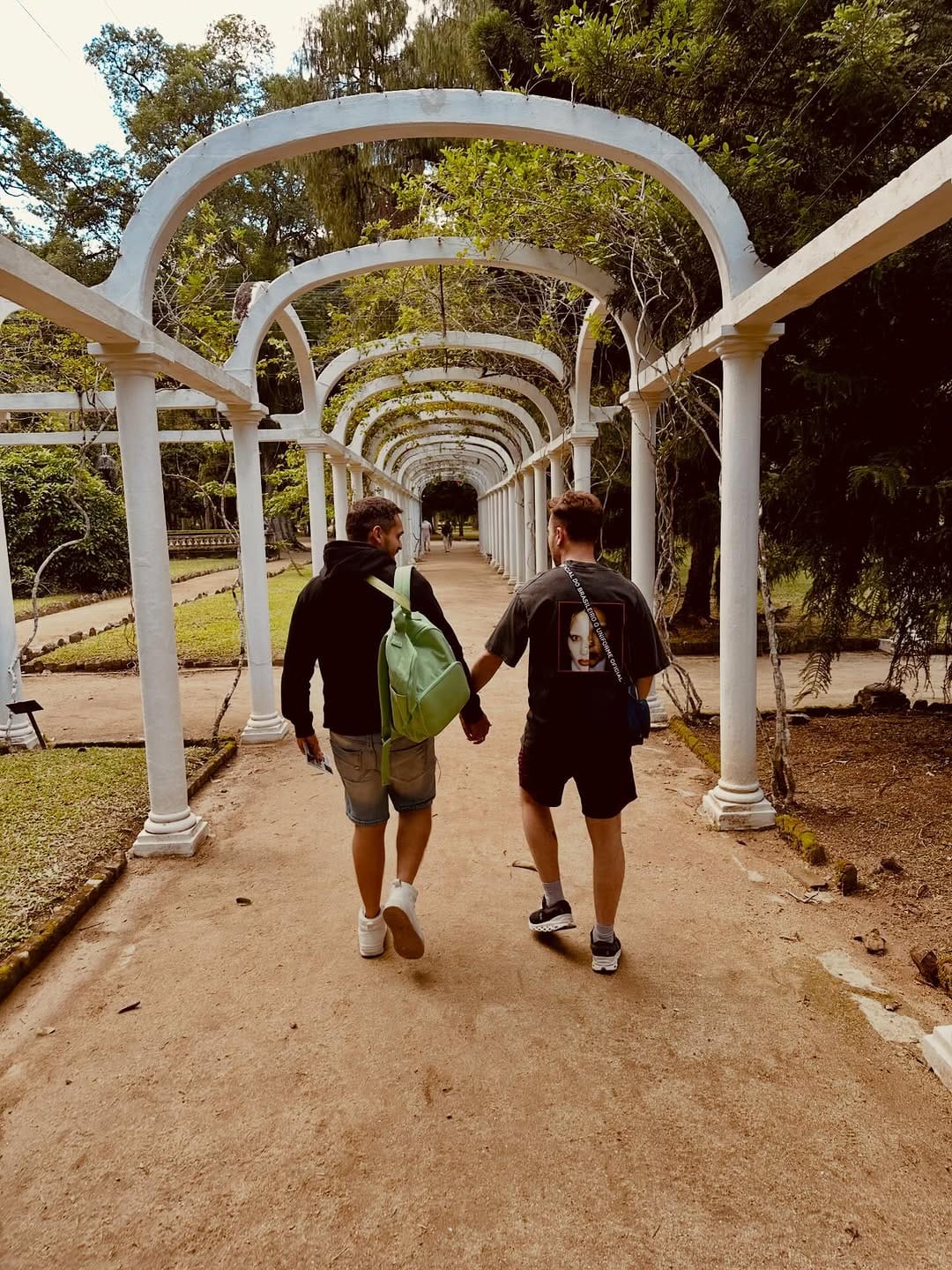 Post 4 by Raul Marques de Almeida on Instagram (carousel)