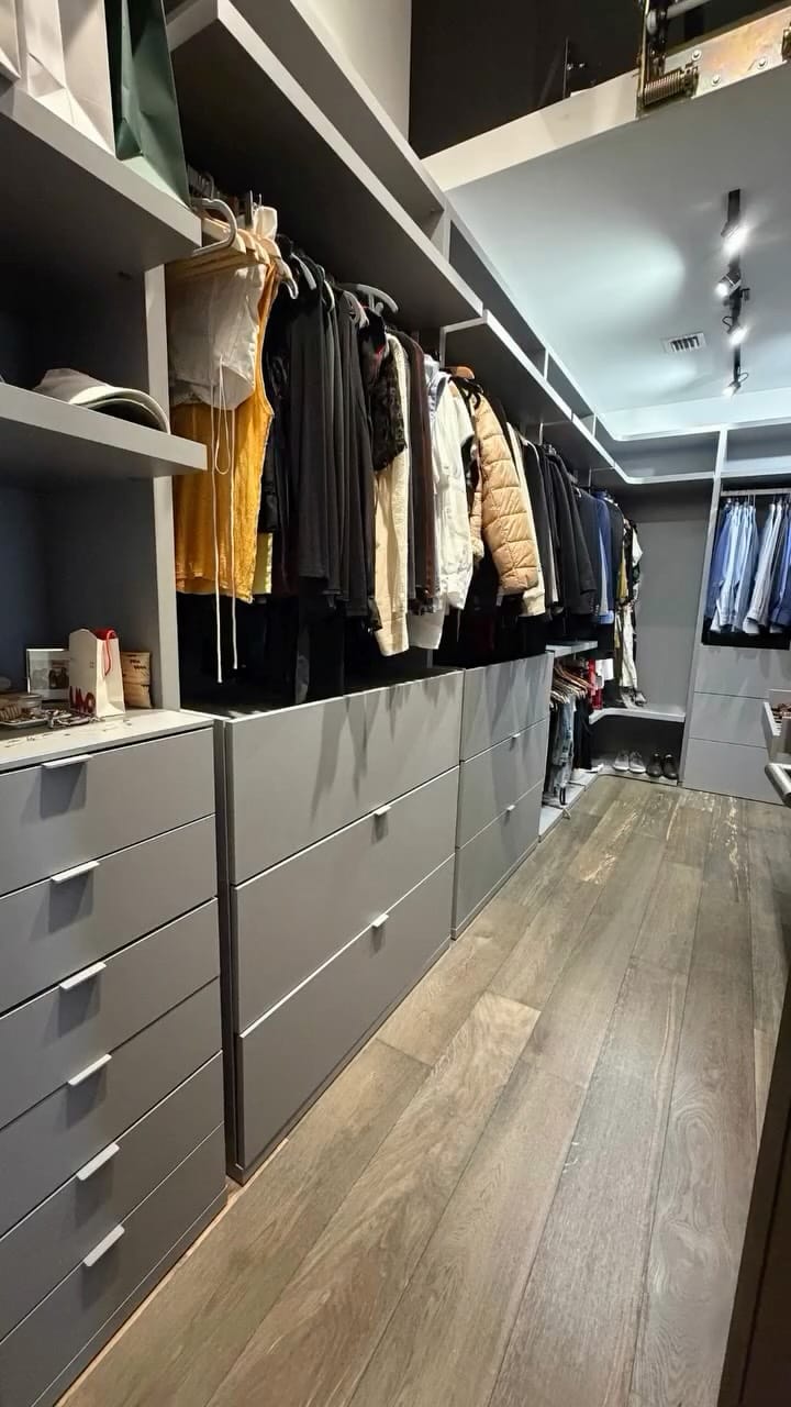 Post 5 by Modo Furniture on Instagram (video)