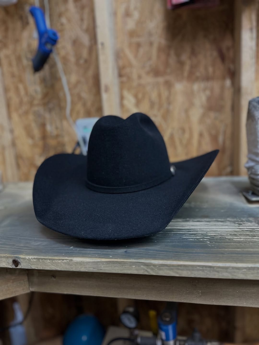 Post 6 by Zapateria Leon & Western Wear on Instagram (carousel)