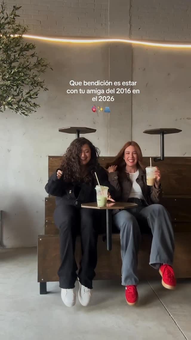 Post 3 by Karina Fernández 🐉 on Instagram (video)