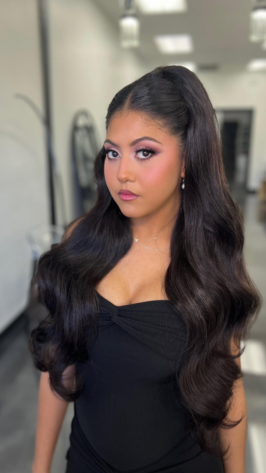 Post 1 by Arizona & Philly Hair & Makeup on Instagram (video)