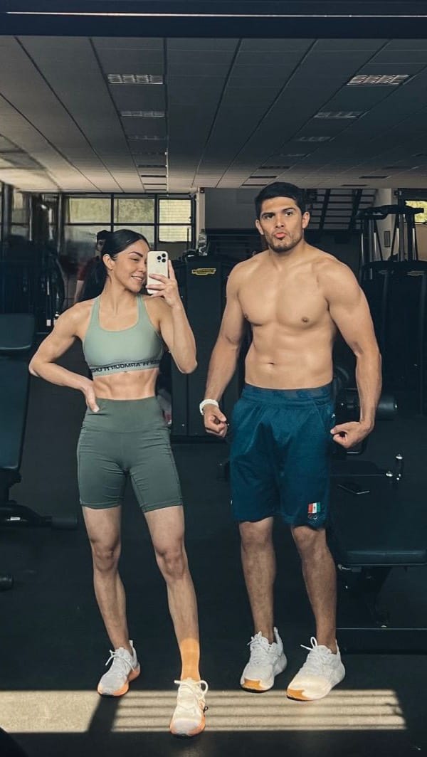 Post 6 by Samuel Ayala on Instagram (video)