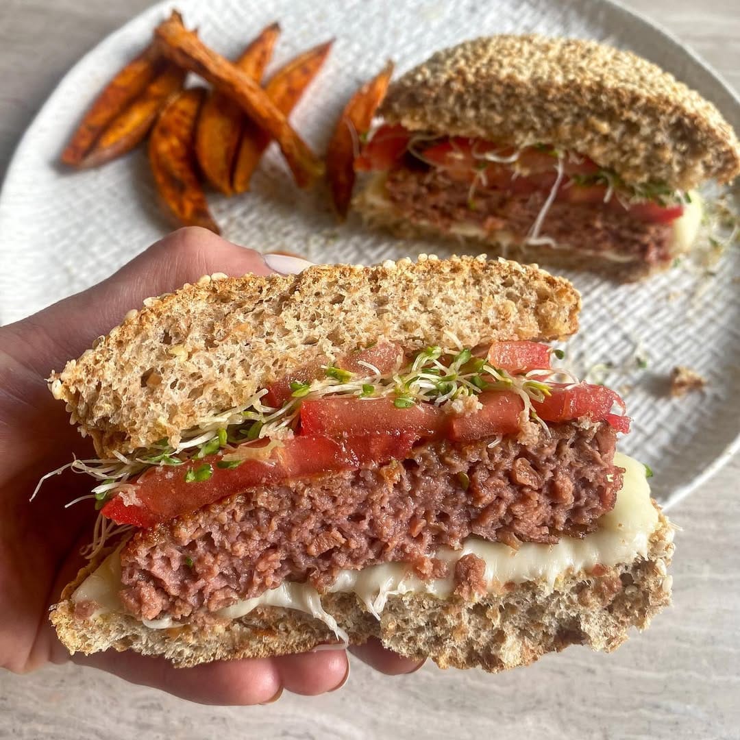 Post 10 by Health Junkie on Instagram (image)