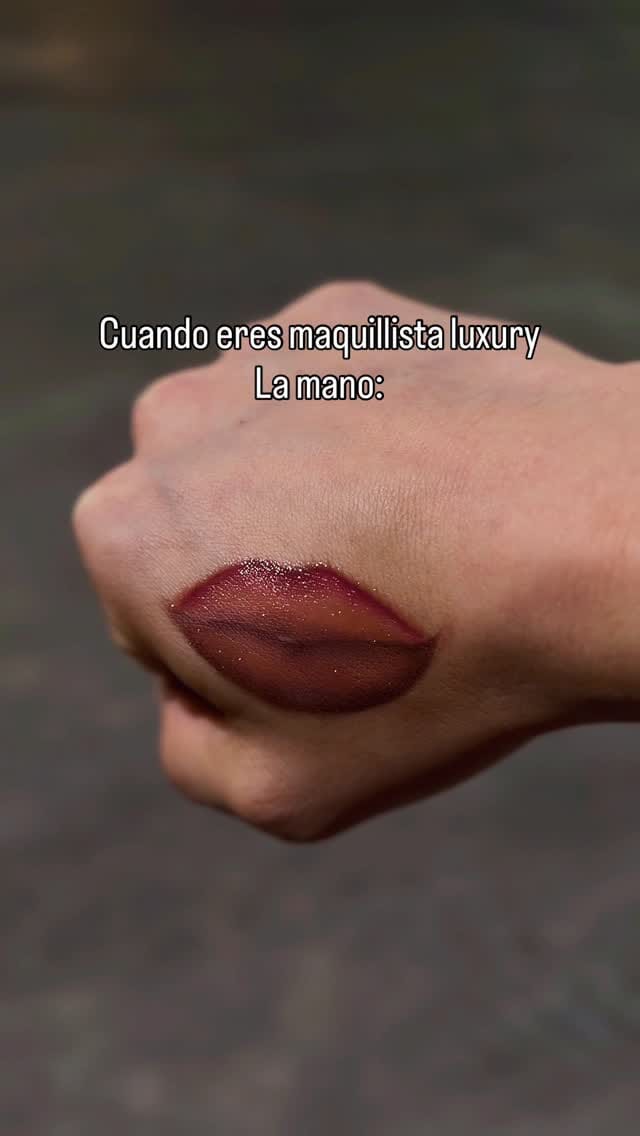 Post 5 by Jason Braun • Tú Maquillista de Lujo on Instagram (video)