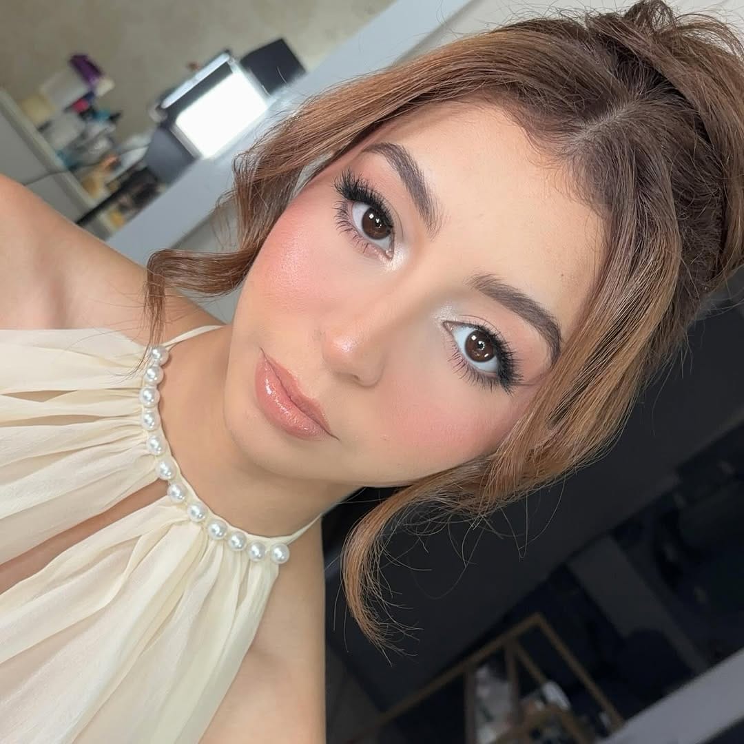 Post 3 by Romina López Makeup💄 on Instagram (image)