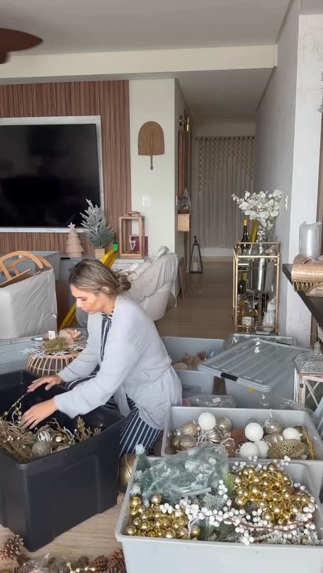 Post 4 by Cassandra Cassou Theniers on Instagram (video)