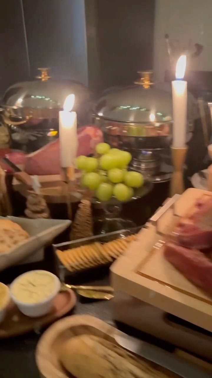 Post 7 by Cassandra Cassou Theniers on Instagram (video)