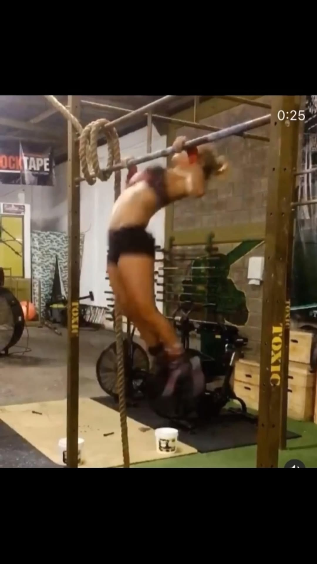 Post 10 by DANNA GUERRA on Instagram (video)