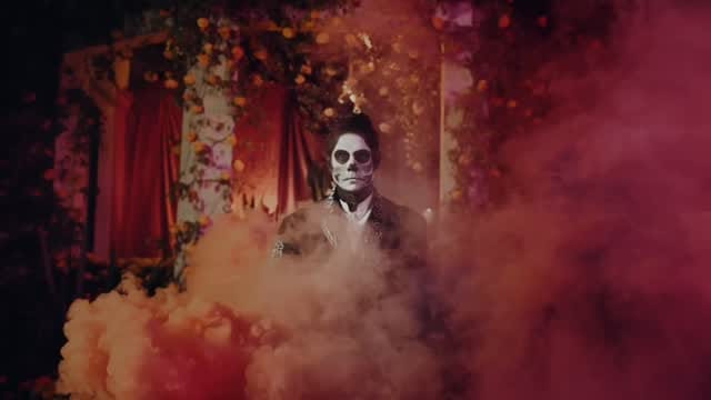 Post 5 by Alejandro Su | MUA on Instagram (video)