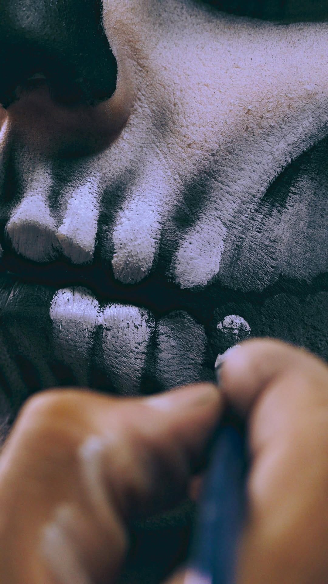Post 8 by Alejandro Su | MUA on Instagram (video)