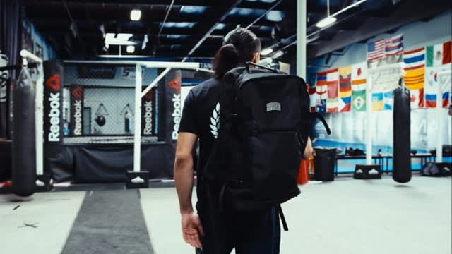 Post 6 by Robert Romero Hernández on Instagram (video)