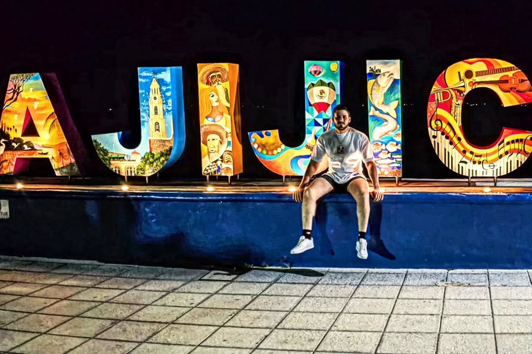 Post 9 by Jorge Lepez on Instagram (image)