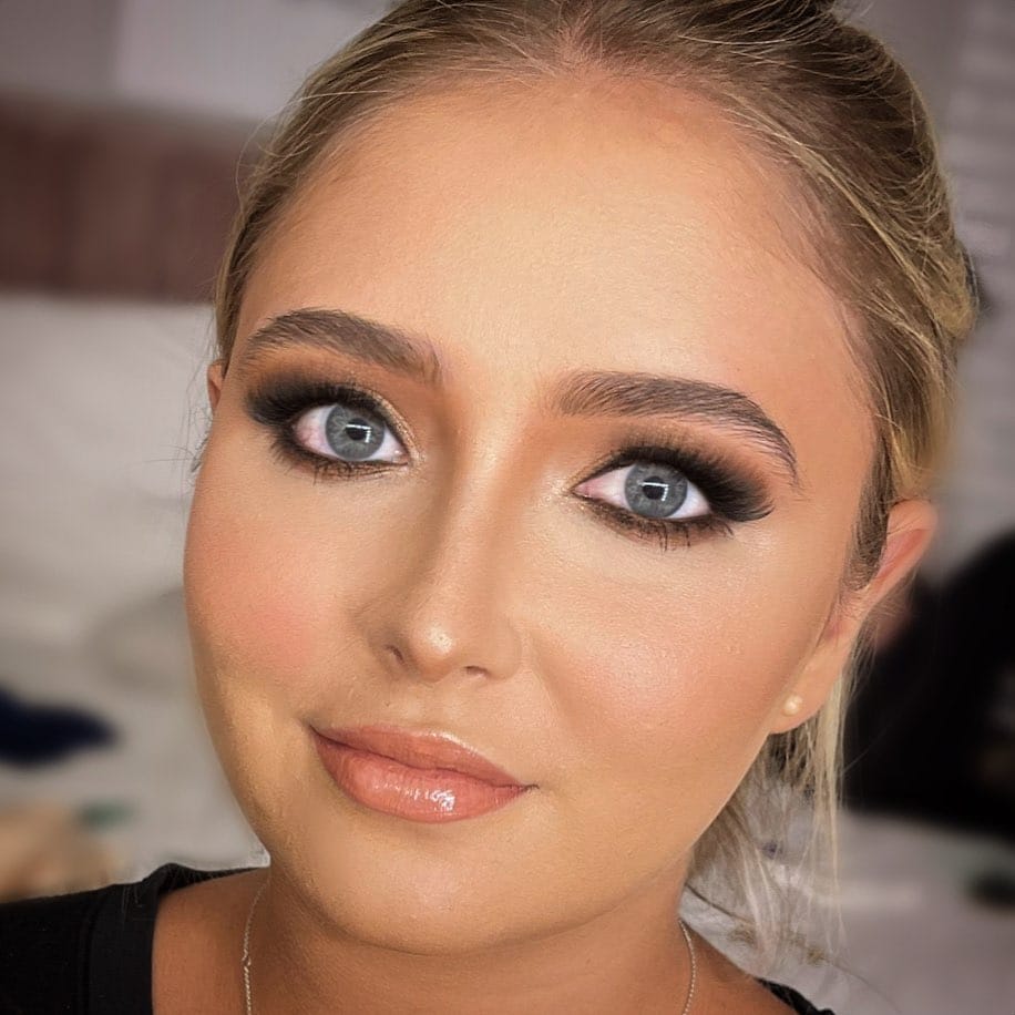 Post 10 by BRIDAL MAKEUP ARTIST on Instagram (image)