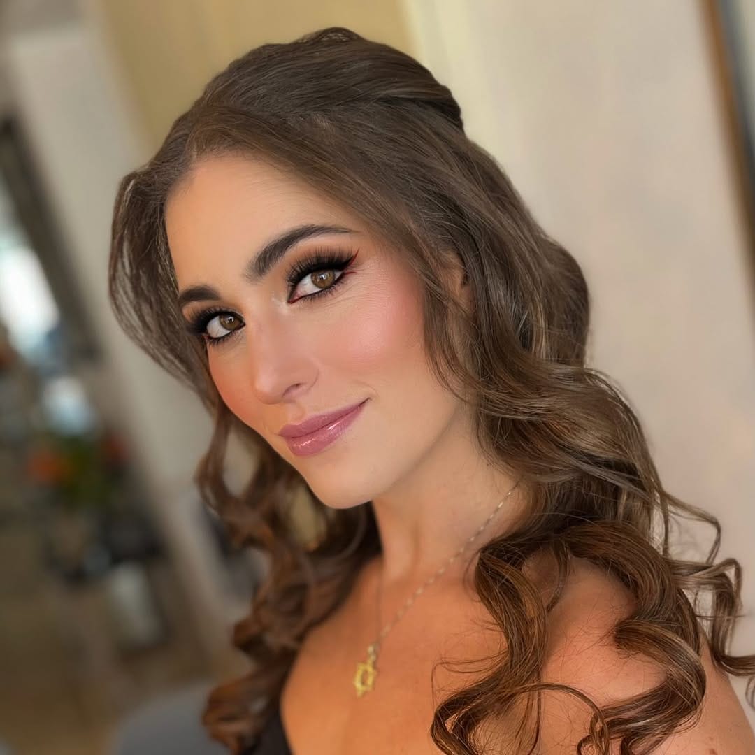 Post 4 by BRIDAL MAKEUP ARTIST on Instagram (image)
