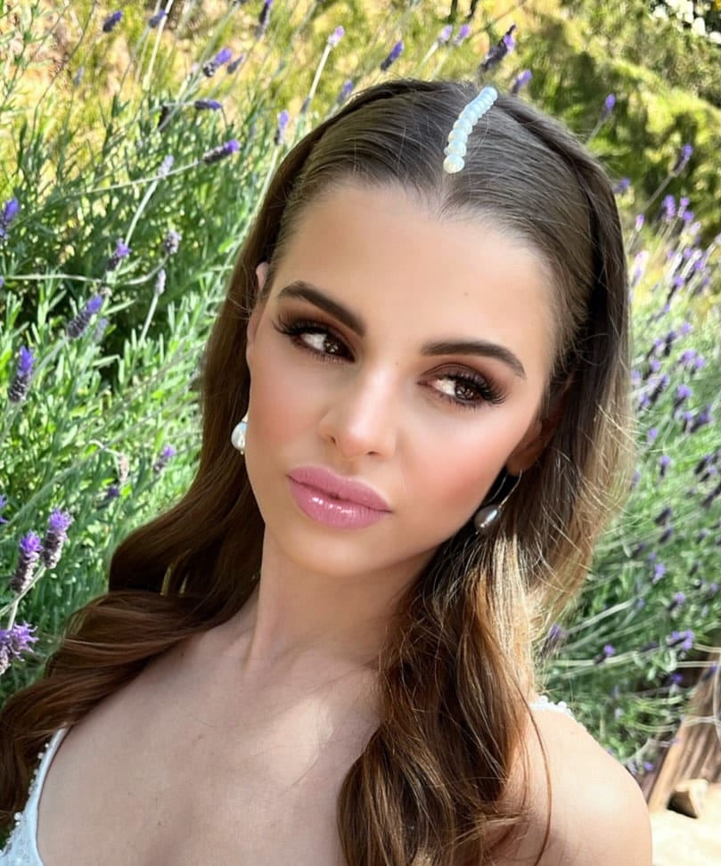 Post 2 by BRIDAL MAKEUP ARTIST on Instagram (image)