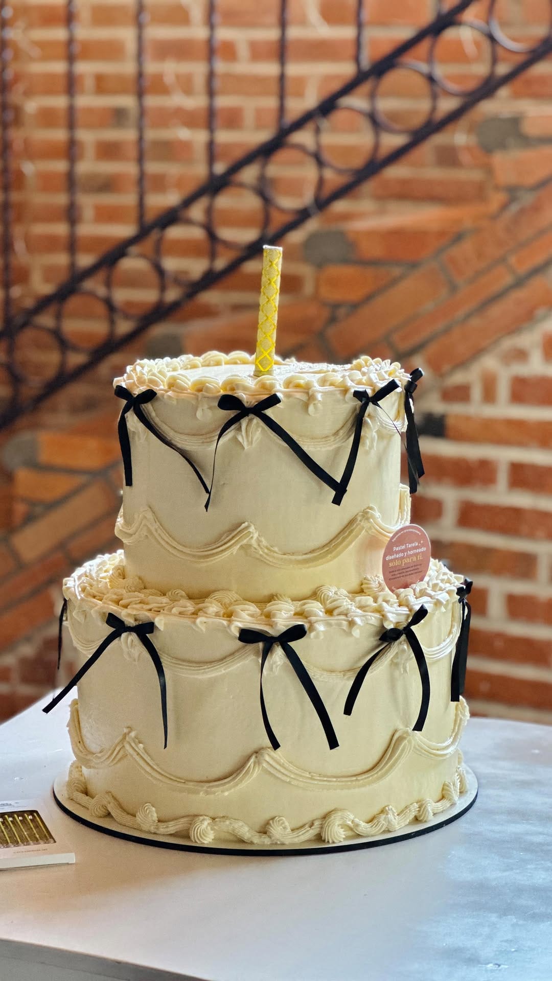 Post 1 by Tarela ® Repostería on Instagram (video)