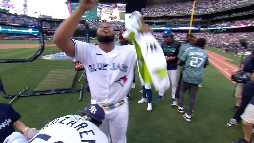 Post 9 by Team Guerrero 27 on Instagram (video)