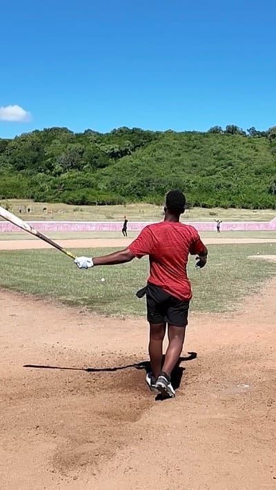 Post 4 by Team Guerrero 27 on Instagram (video)