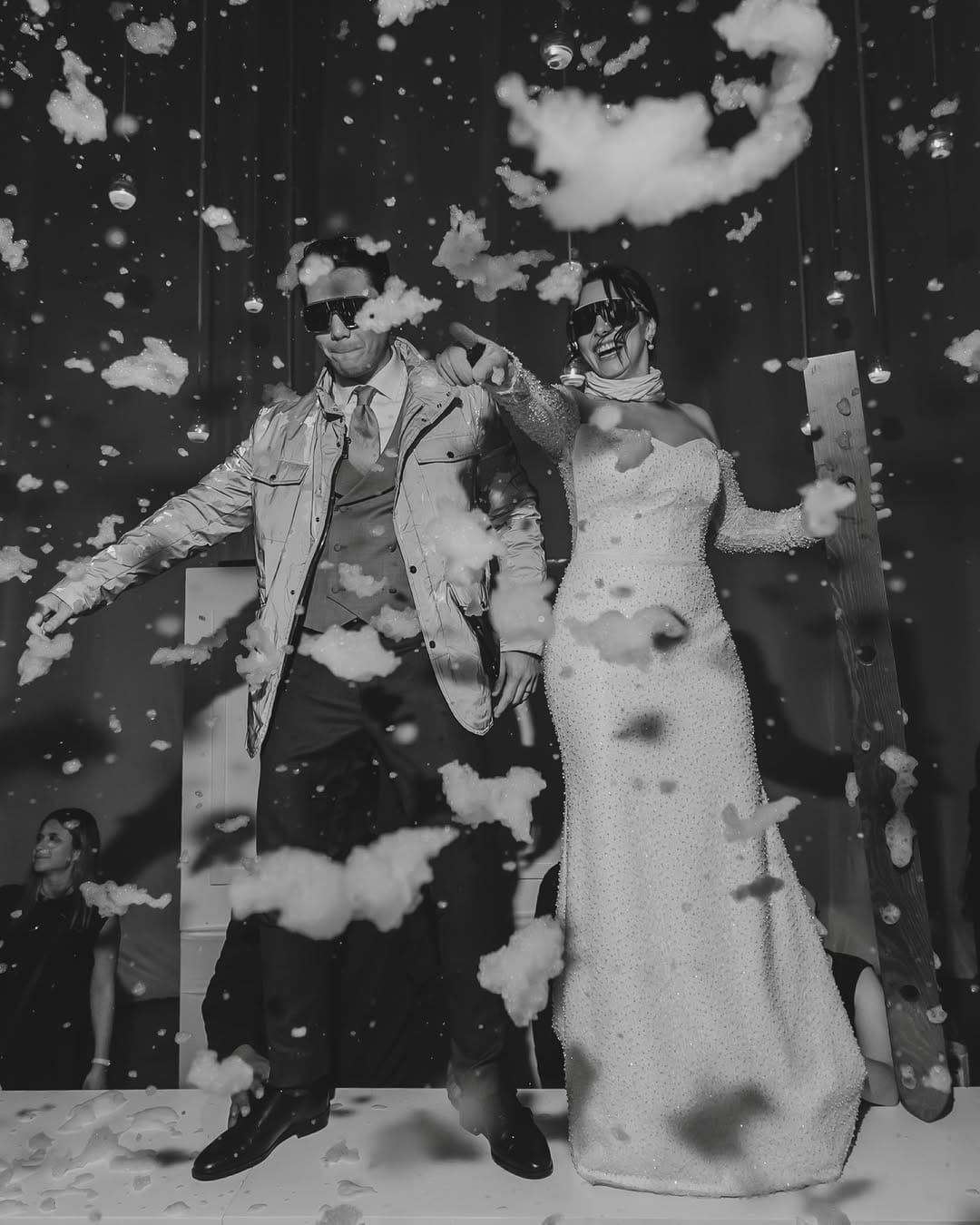 Post 5 by Jimena llamas | Wedding Photographer on Instagram (carousel)