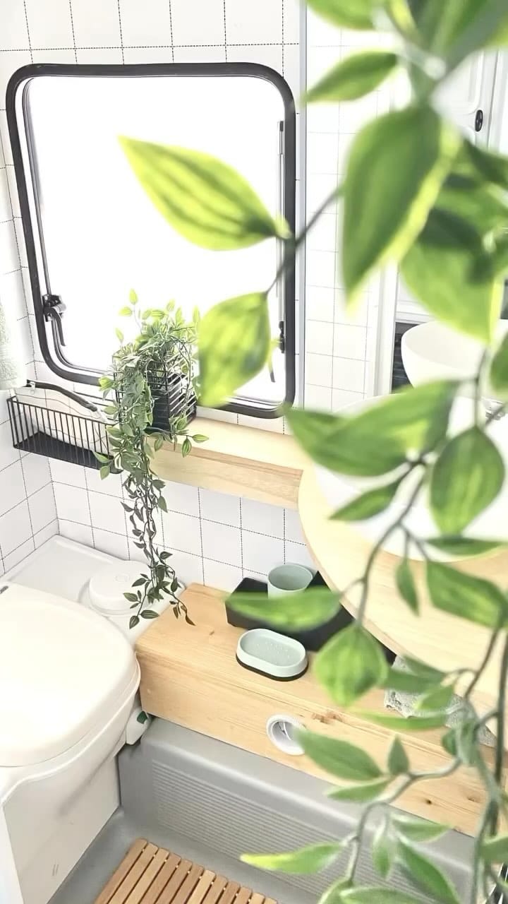 Post 5 by KATJA on Instagram (video)