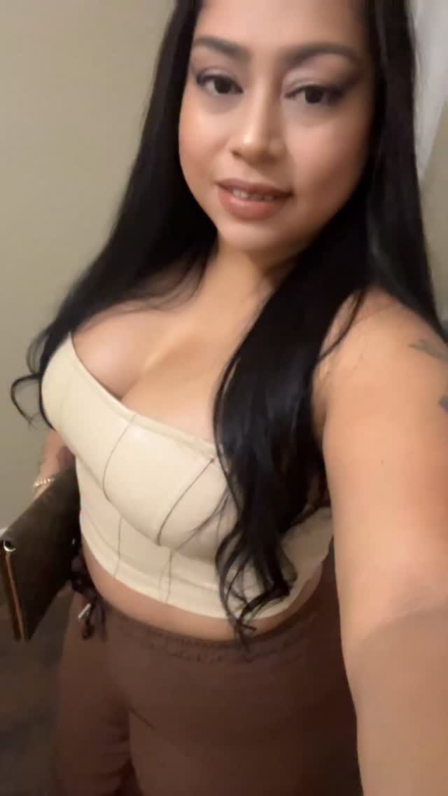 Post 10 by Jeanette Mejia on Instagram (video)