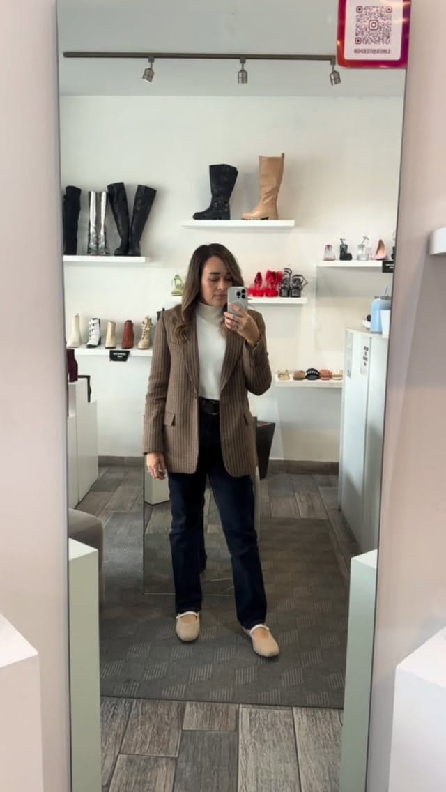 Post 4 by Shoestique Girls | Zapatos on Instagram (video)