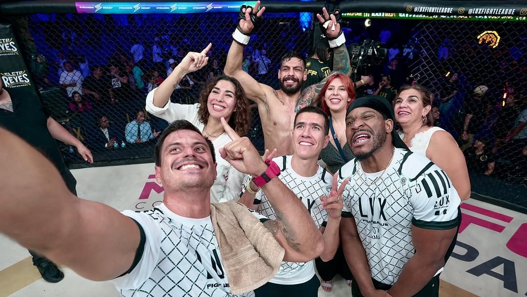 Post 10 by Hugo Hooligan Flores  🇲🇽 on Instagram (carousel)