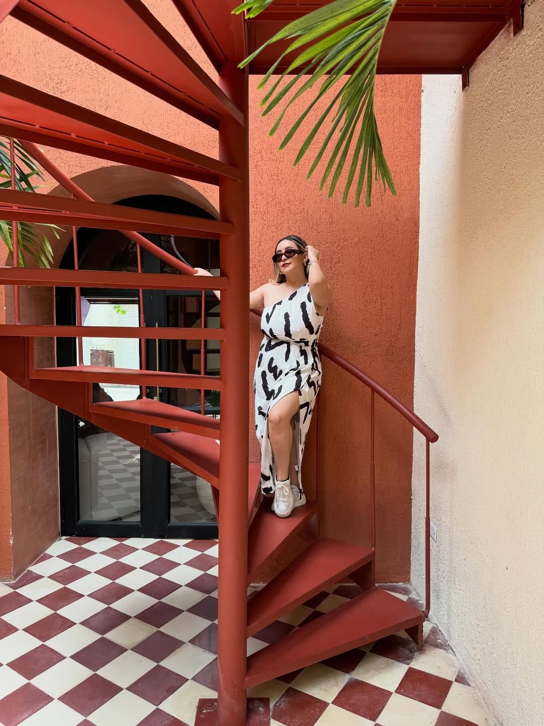 Post 2 by Frida Dinneth on Instagram (image)