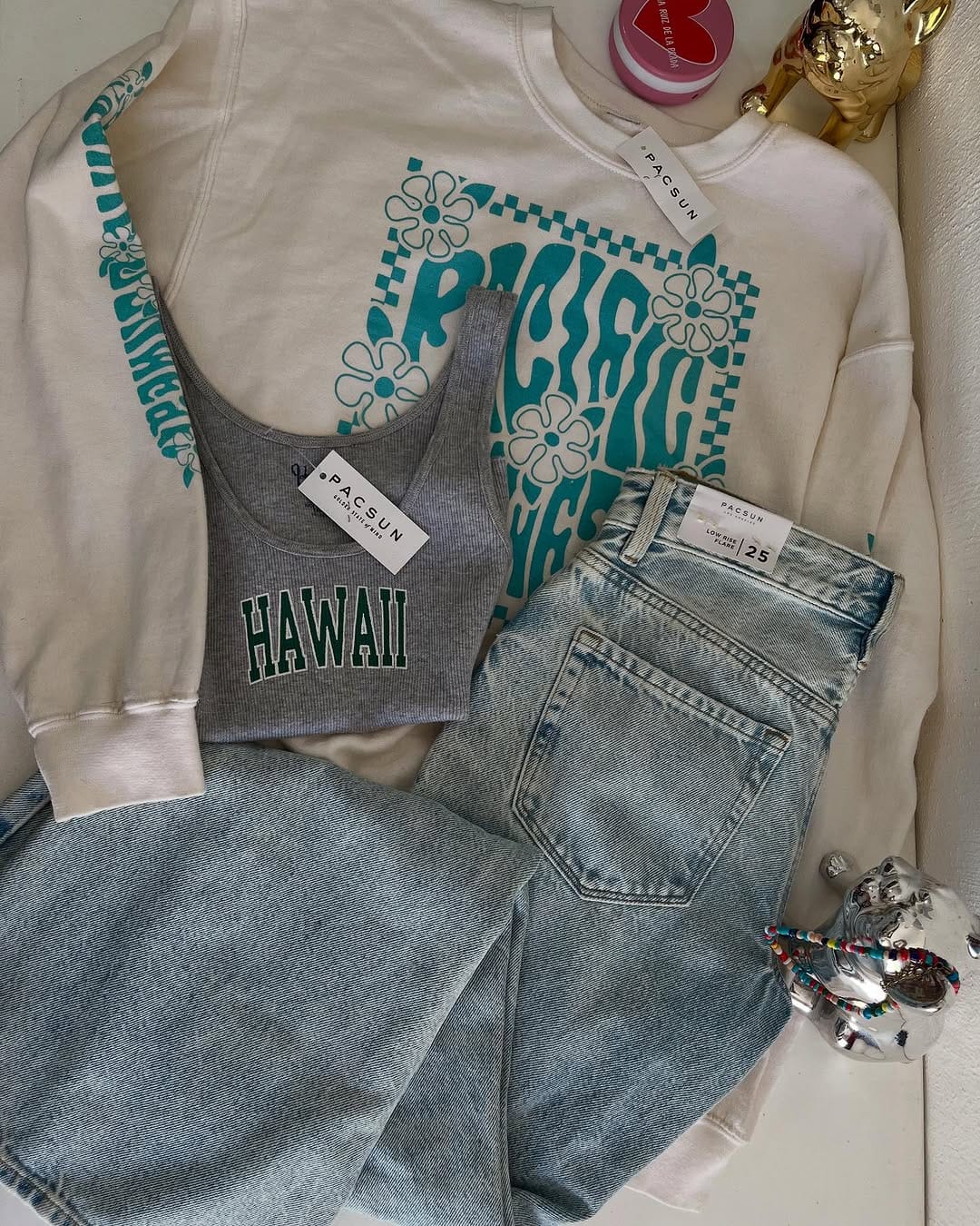 Post 10 by Oh! Land Shop on Instagram (carousel)