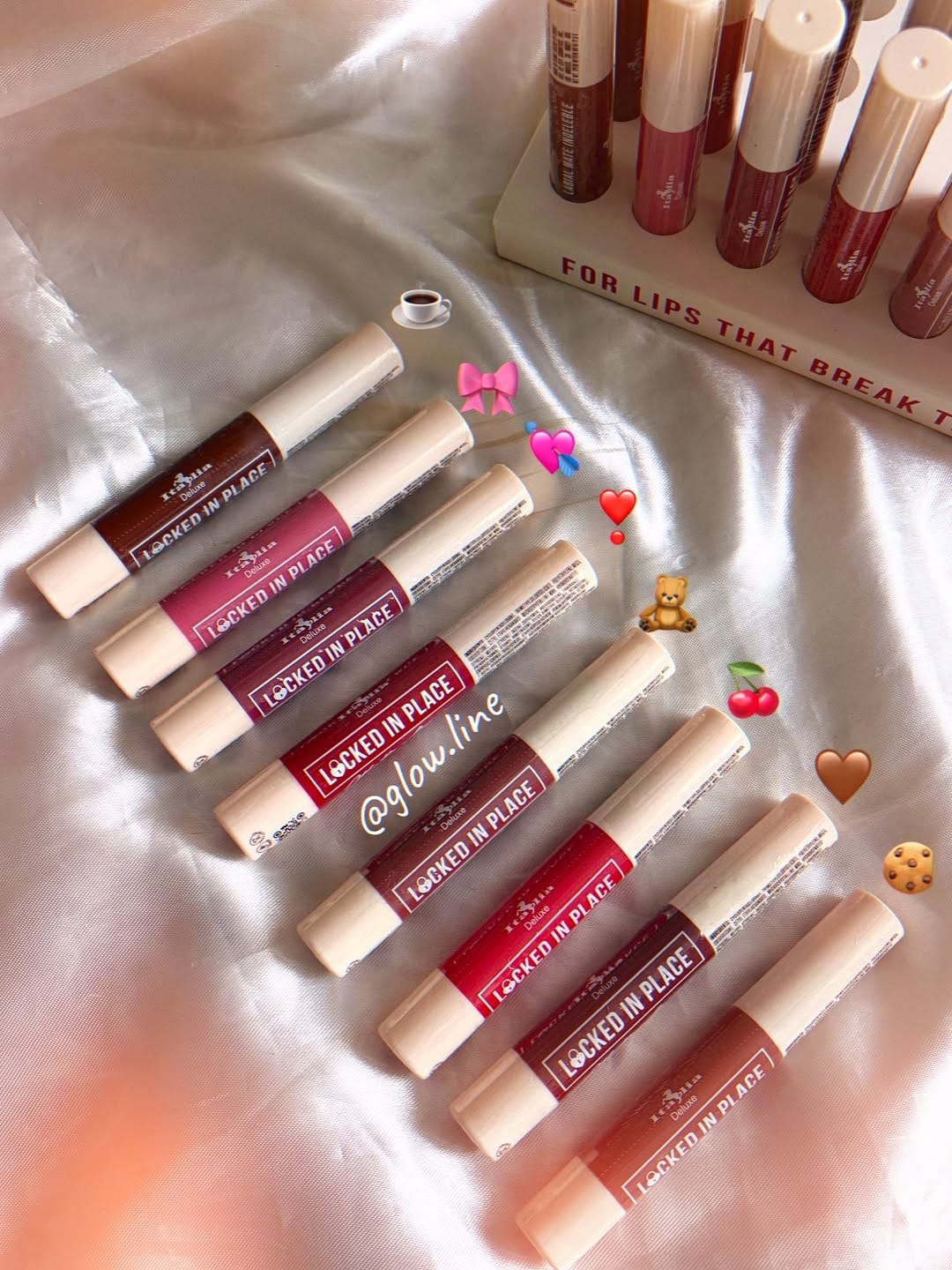 Post 7 by Tienda de maquillaje y skincare ♡ on Instagram (carousel)
