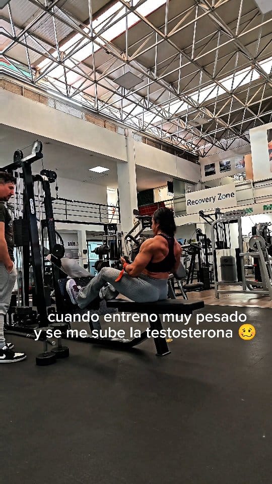 Post 5 by Fernanda Laguna on Instagram (video)