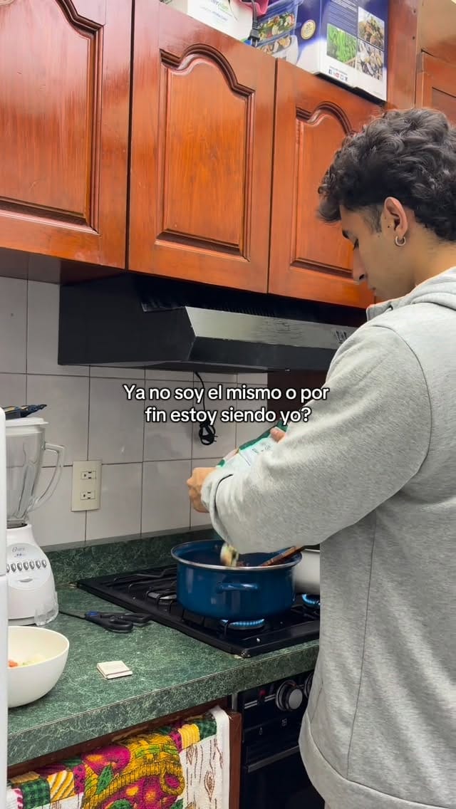 Post 4 by Mau Rubi on Instagram (video)