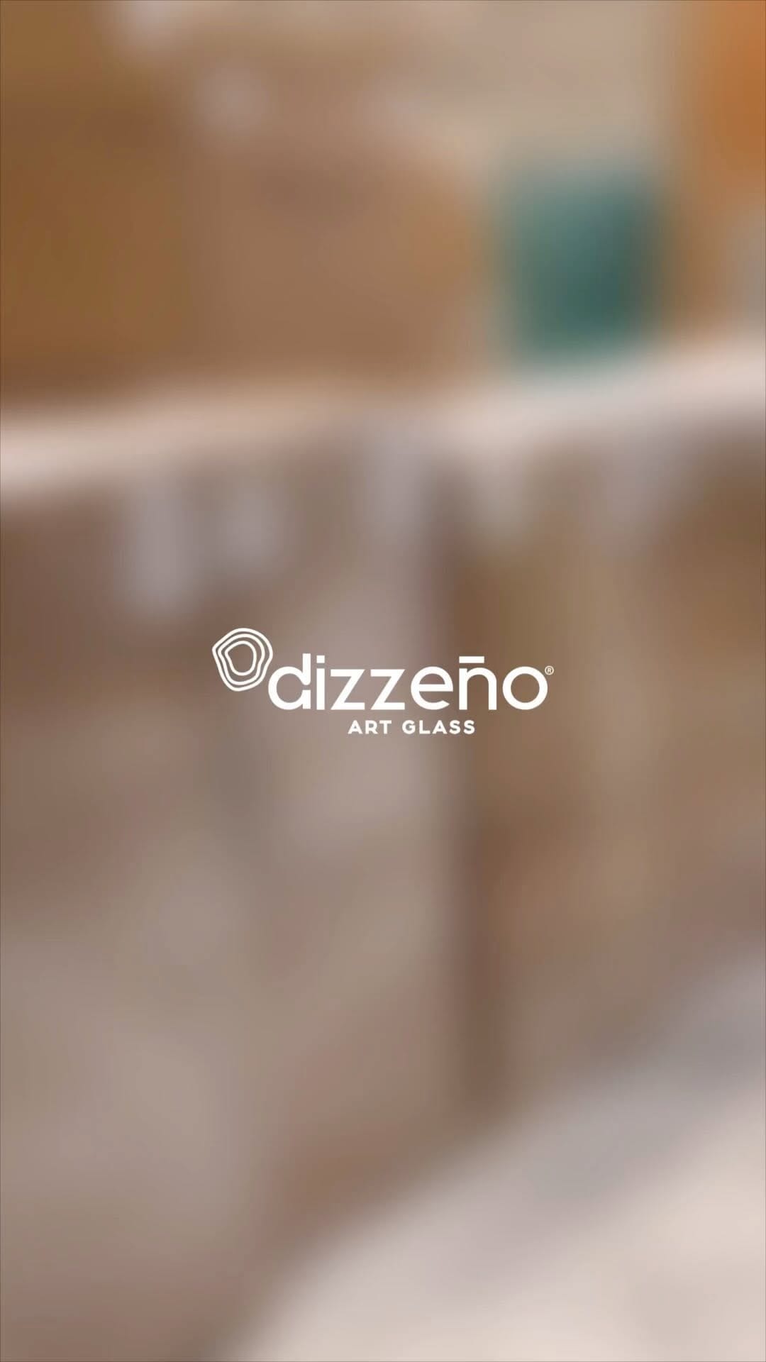 Post 9 by Dizzeño Art Glass • Decoración & Arte en Vidrio on Instagram (video)