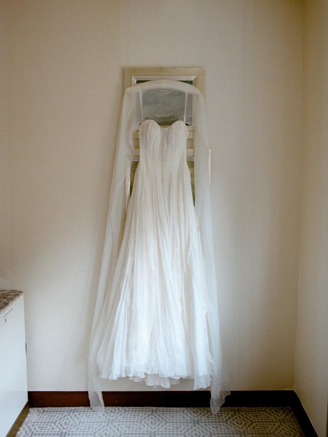 Post 7 by Nadia Manjarrez Bridal on Instagram (image)
