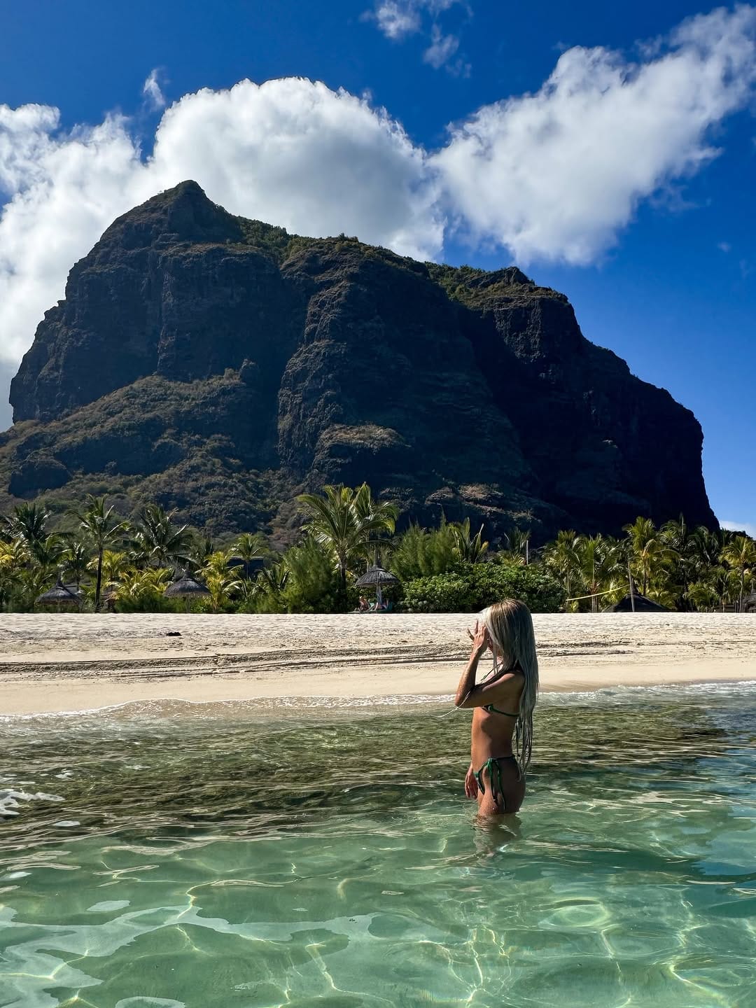 Post 8 by YAYO🥥  travel / islandlifestyle on Instagram (carousel)