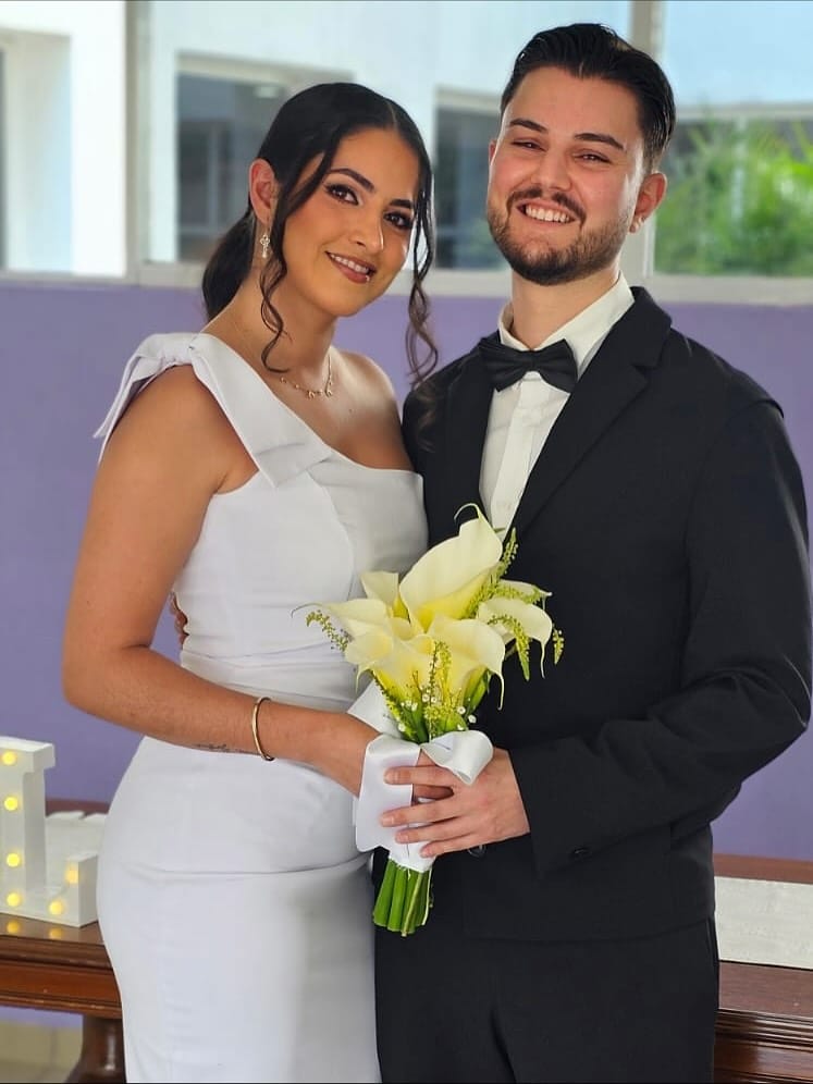Post 2 by 𝗟𝗲𝘀𝗹𝗶𝗲 𝗚𝘂𝘁𝗶𝗲𝗿𝗿𝗲𝘇 𝗠𝗮𝗸𝗲𝘂𝗽 on Instagram (carousel)