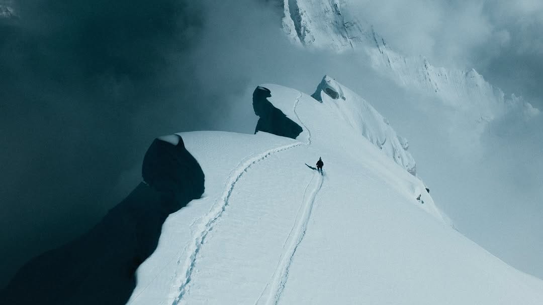 Post 6 by Andrzej Bargiel on Instagram (image)