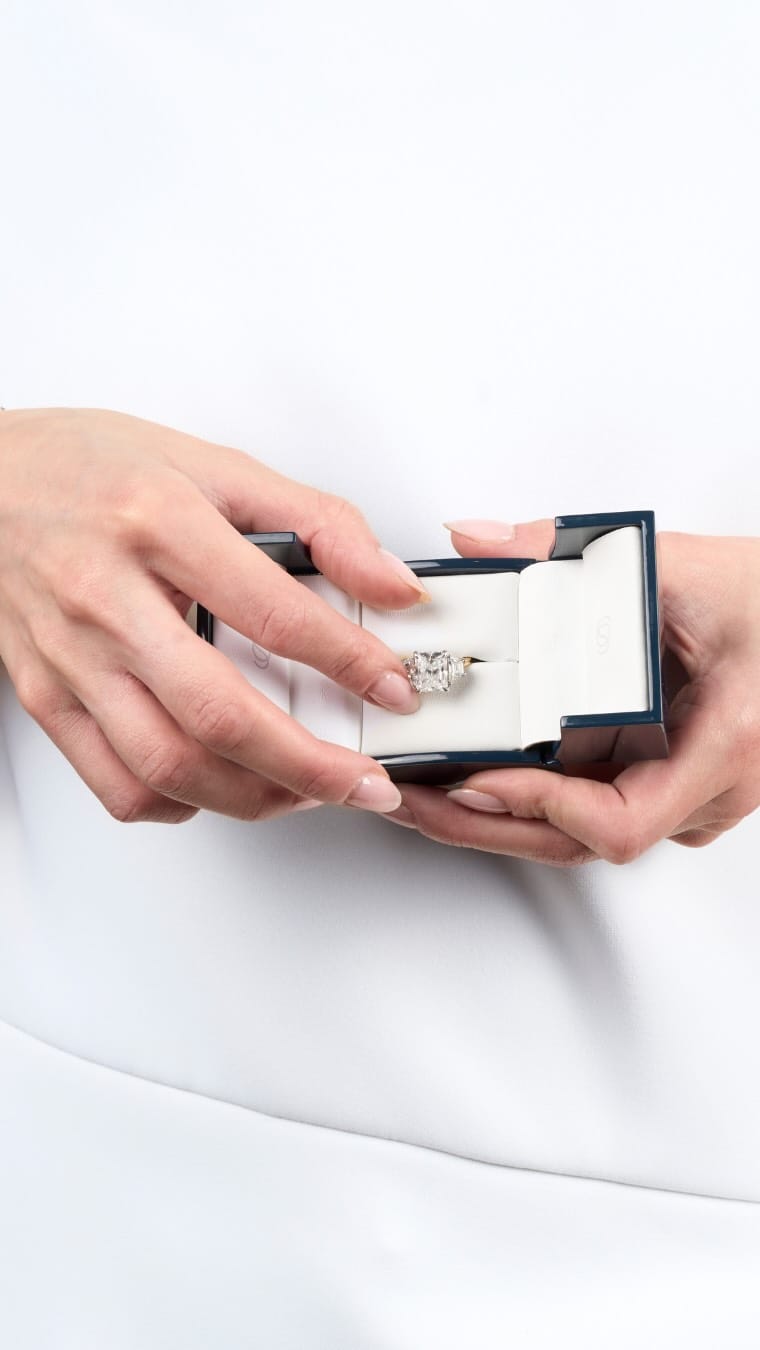 Post 8 by Naos Jewelry on Instagram (video)