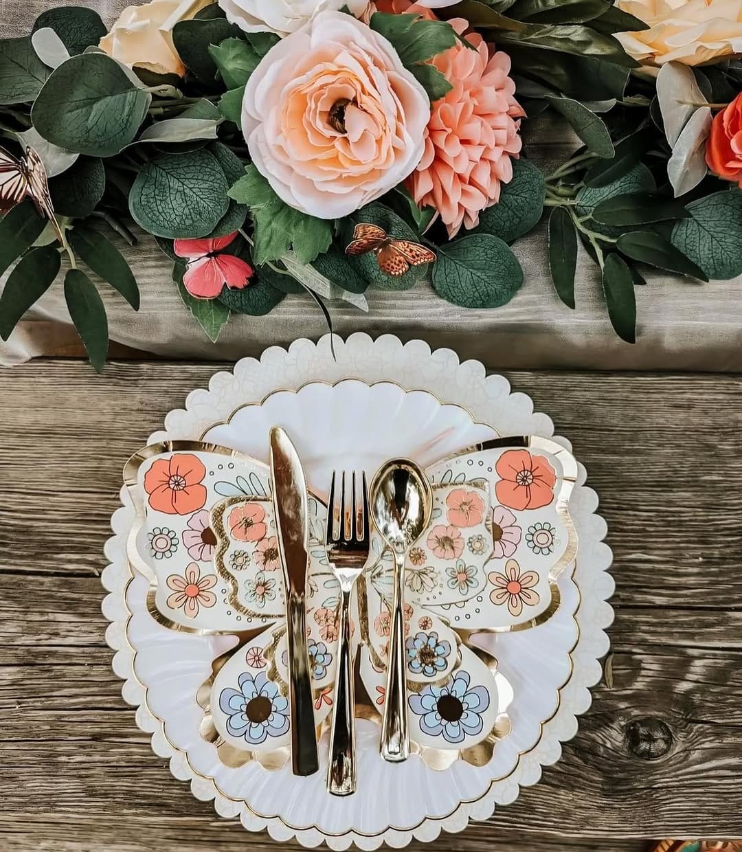 Post 9 by 𝗟𝗬𝗖𝗞𝗟𝗜𝗚. party shop on Instagram (image)