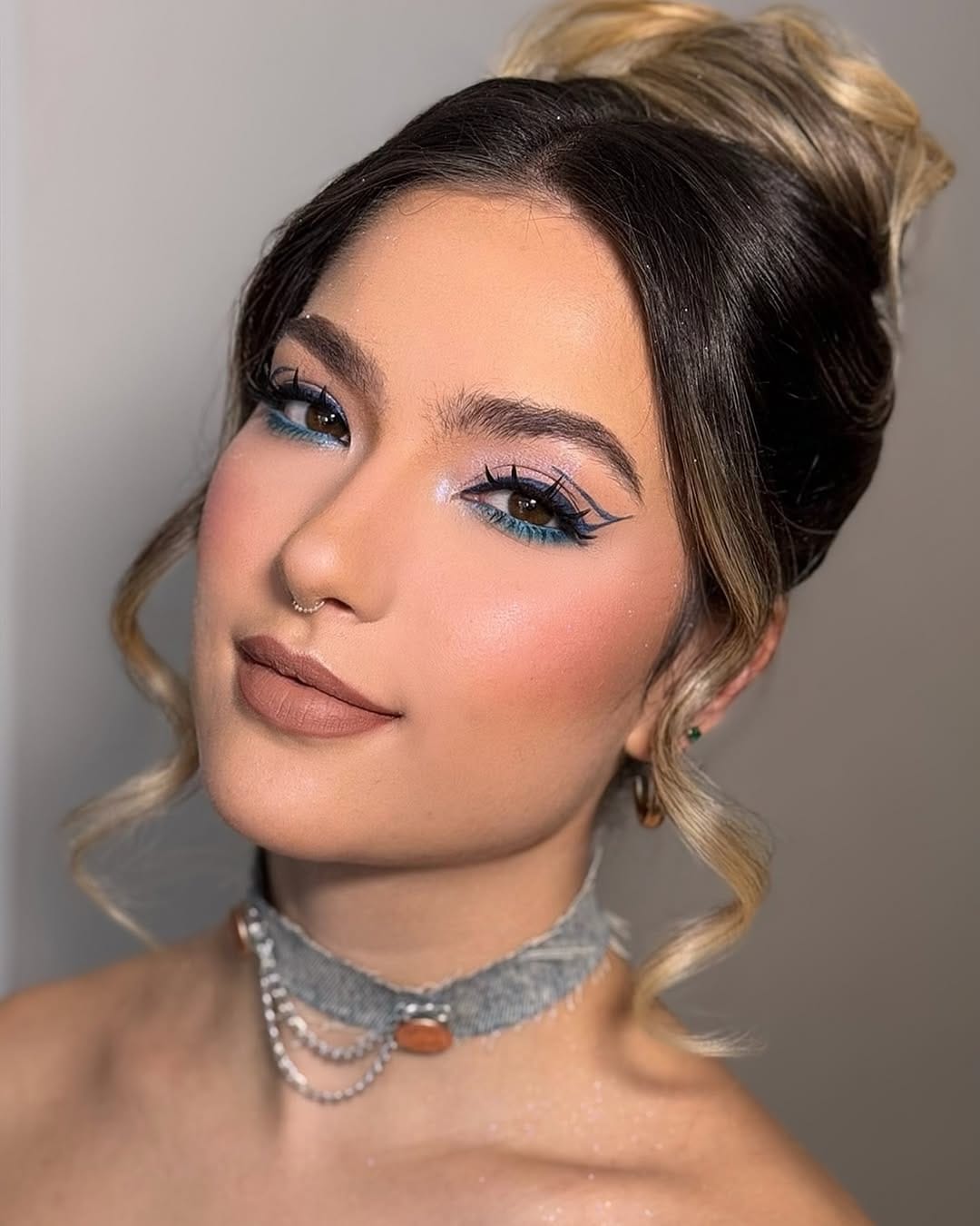Post 9 by Ana Alvarez 💄 on Instagram (carousel)