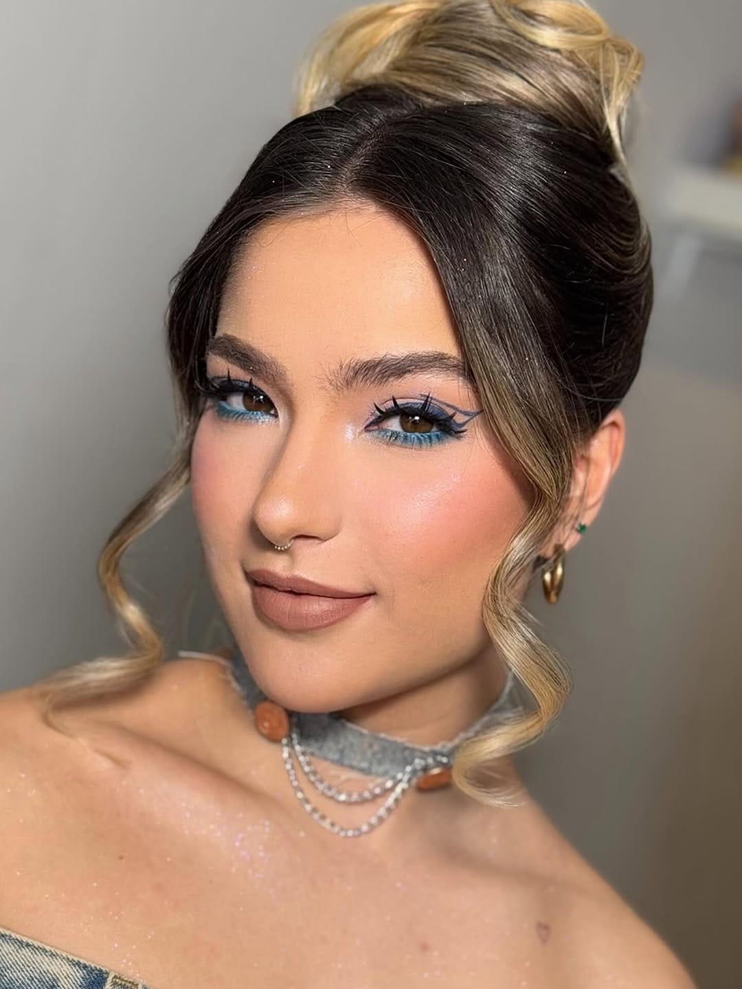 Post 4 by Ana Alvarez 💄 on Instagram (carousel)