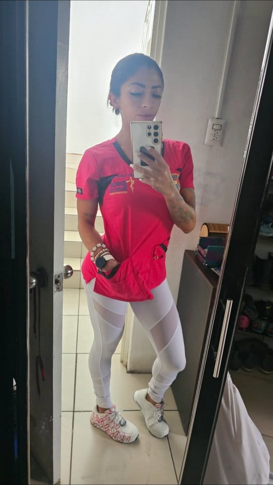 Post 9 by DOCTORA CASTILL🧿 👑🏰 I Bikini Athlete on Instagram (video)