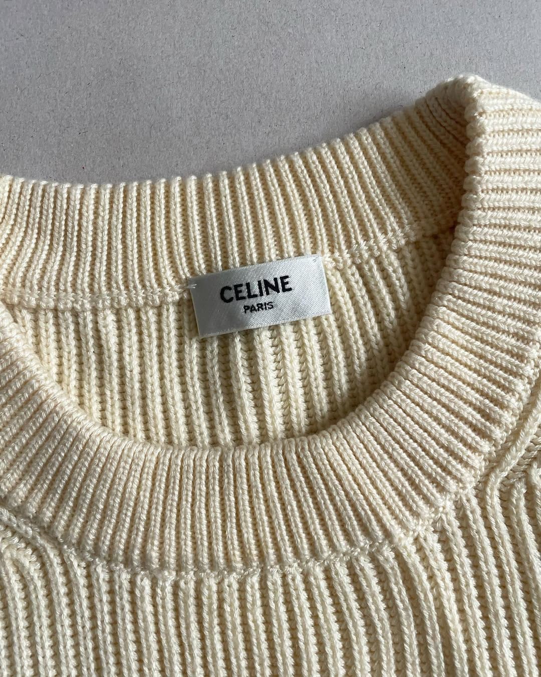 Post 10 by New and pre-loved♻️ on Instagram (carousel)