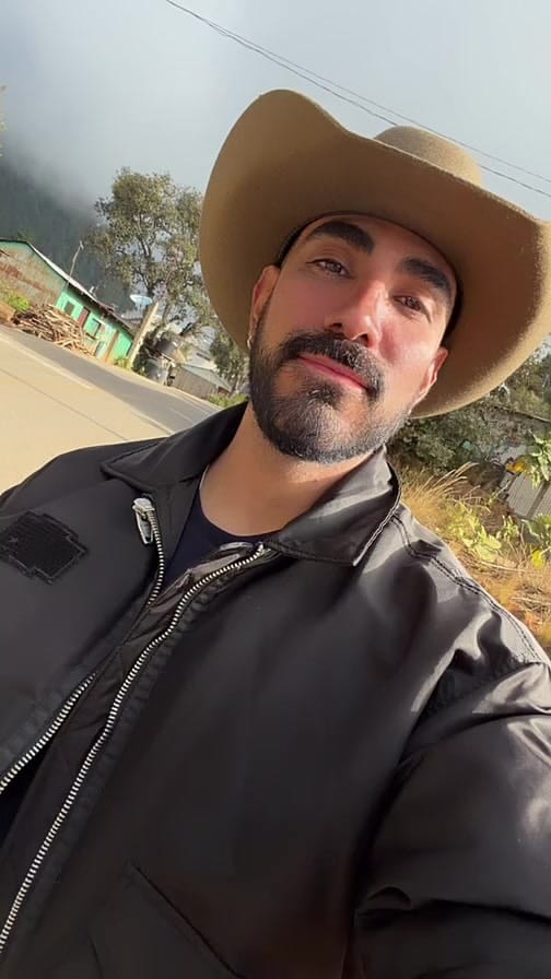 Post 7 by Emmanuel Romero on Instagram (video)