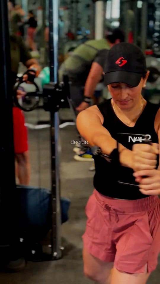 Post 1 by Mariana Fortes on Instagram (video)