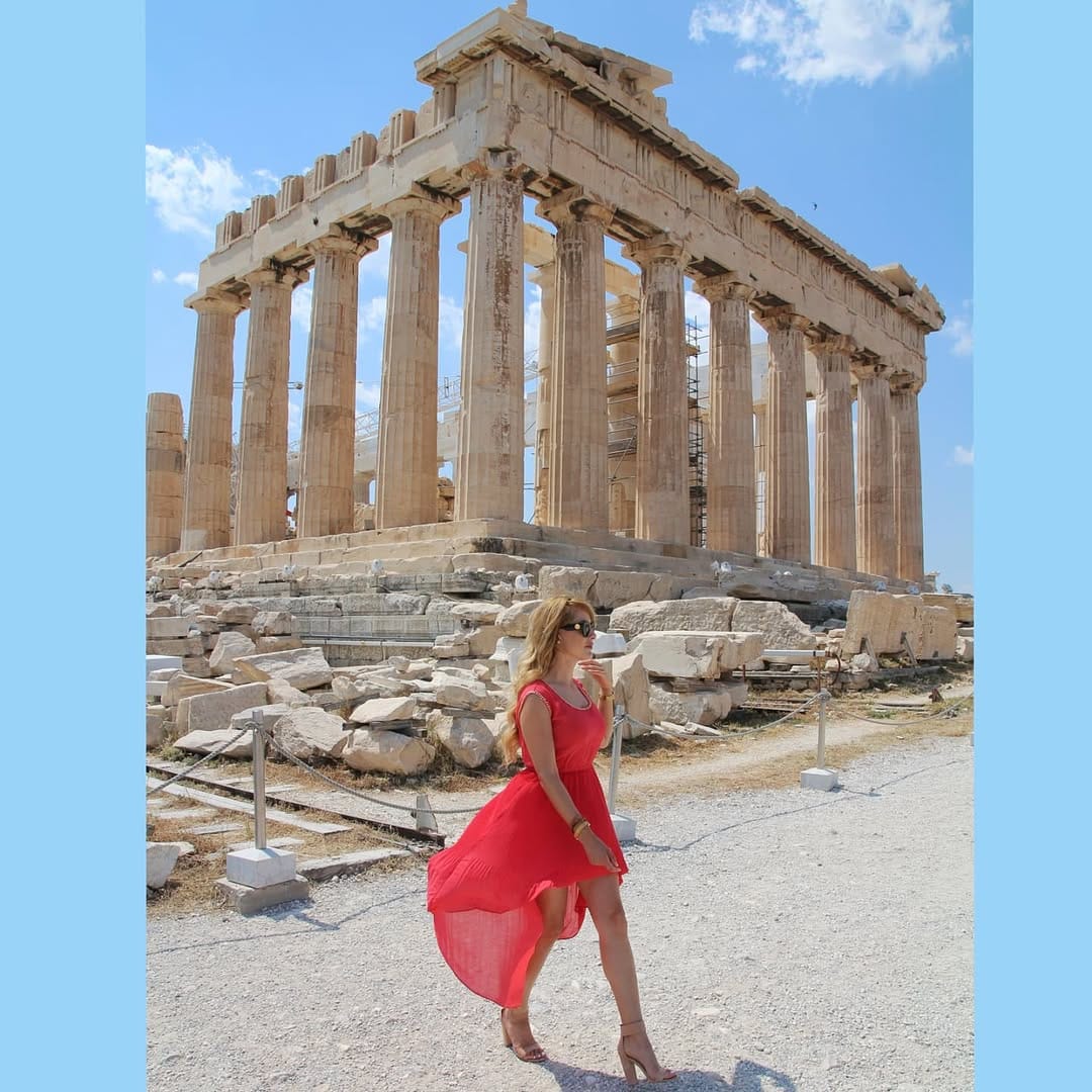 Post 9 by Paval🗼Travel 🌏 Fashion 👗 on Instagram (carousel)