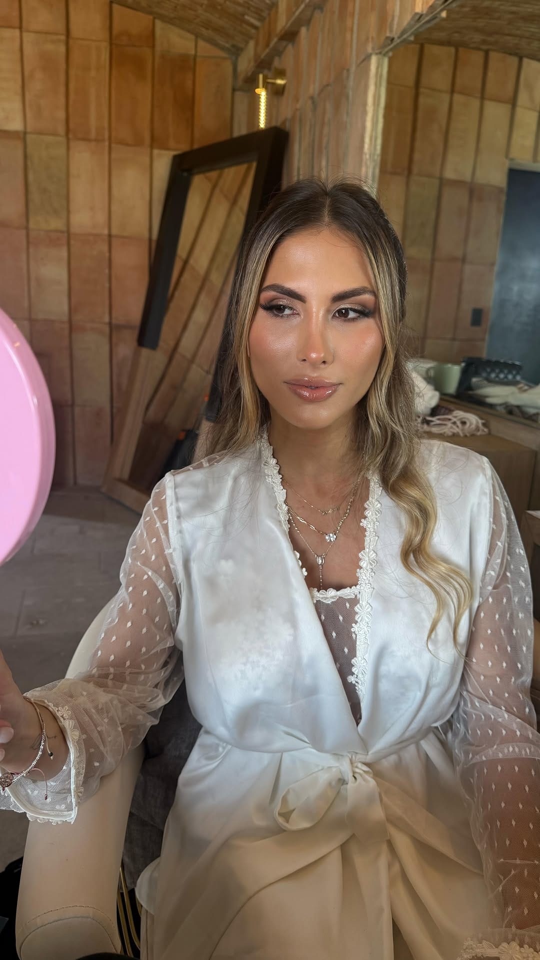Post 2 by FACES BY JOS | LUXURY NATURAL MAKEUP IN QRO, SAN MIGUEL & TULUM on Instagram (video)