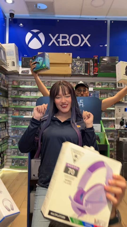 Post 9 by Gameplanet on Instagram (video)